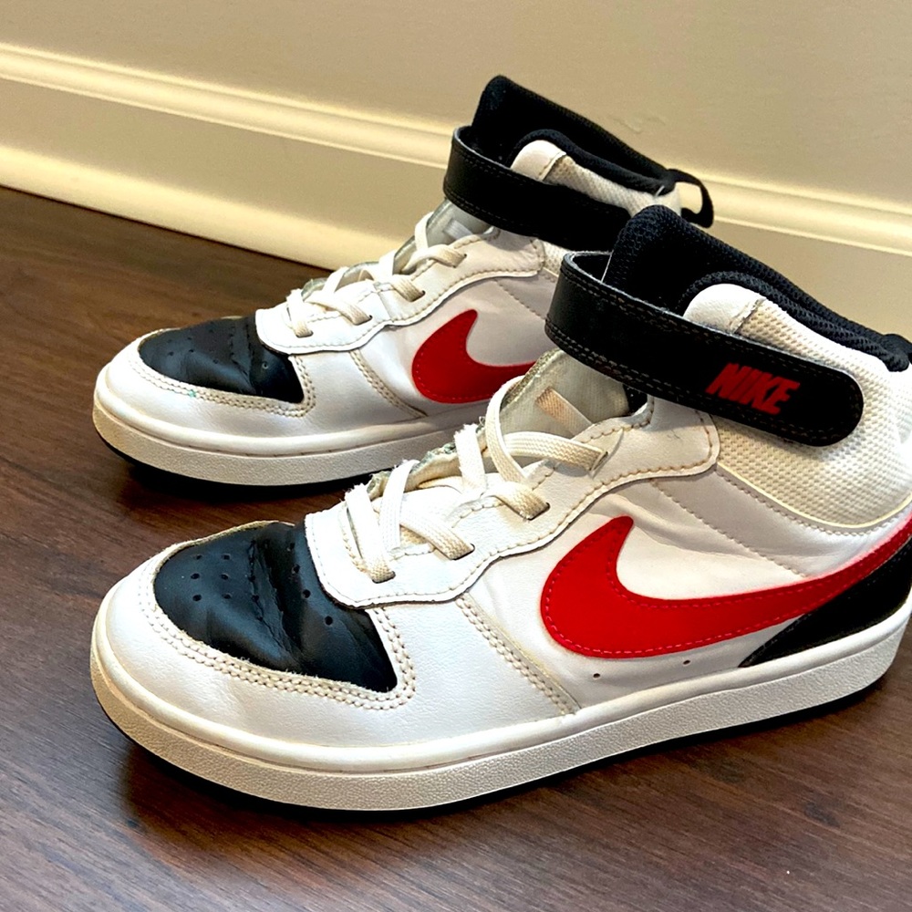 Boys Nike Sneakers